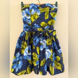 Hollister Navy and Lime Floral Skirt